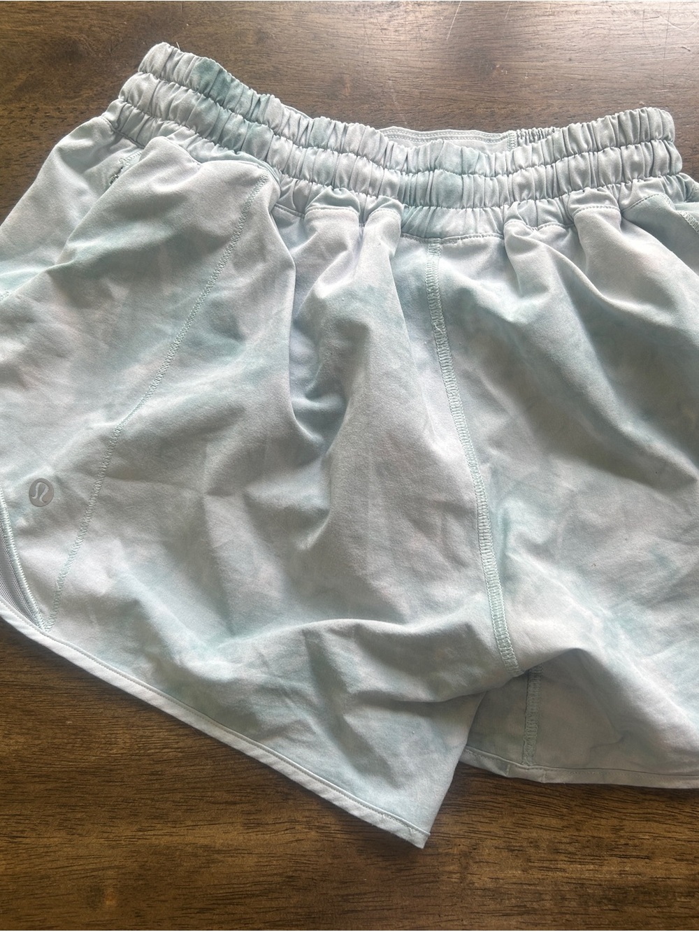 lululemon athletica Light teal and white hotty hot 2.5 shorts size 8